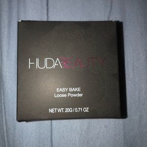 Huda Beauty Easy Bake (NEVER OPENED)